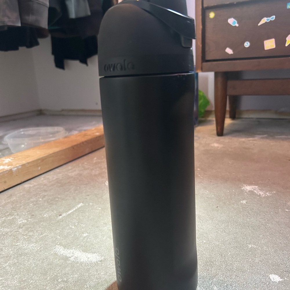 Owala Black Water Bottle